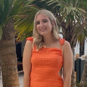 Meet your Posher, Madeline